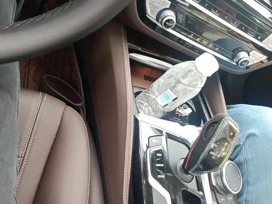 BMW 5 Series — миниатюра 16