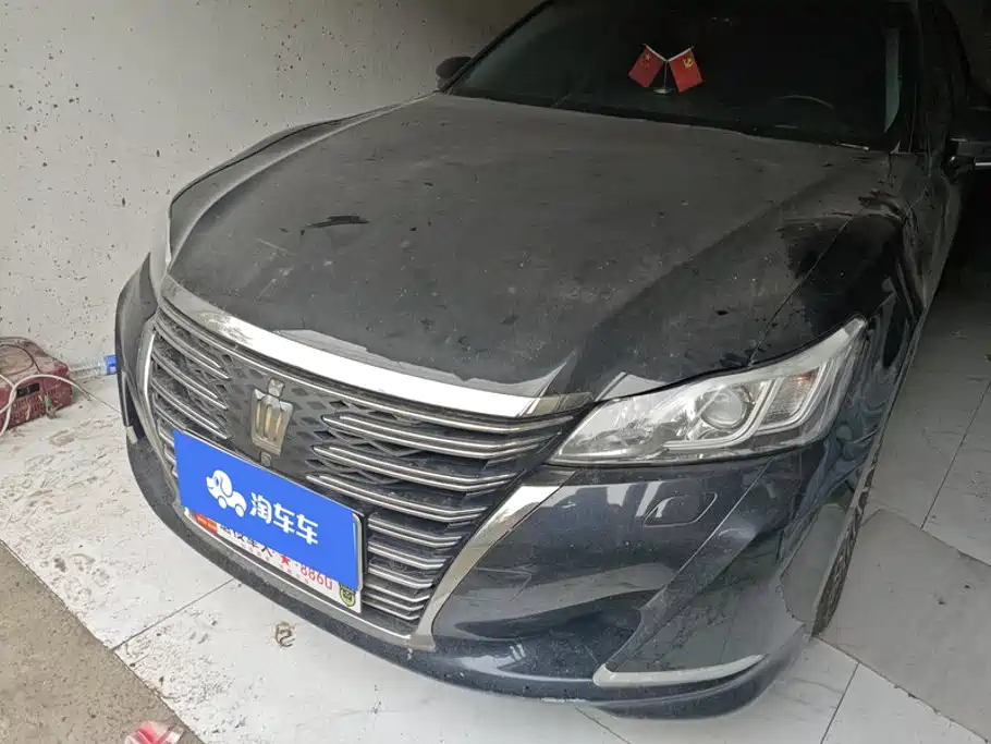 Toyota Crown — миниатюра 2