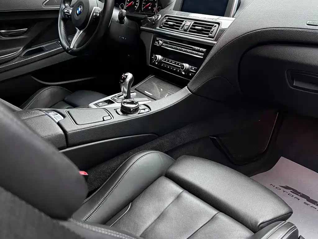 BMW M6 2013 M6 Coupe