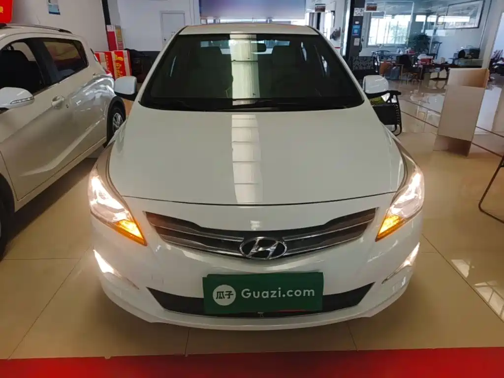 Hyundai Verna — миниатюра 3