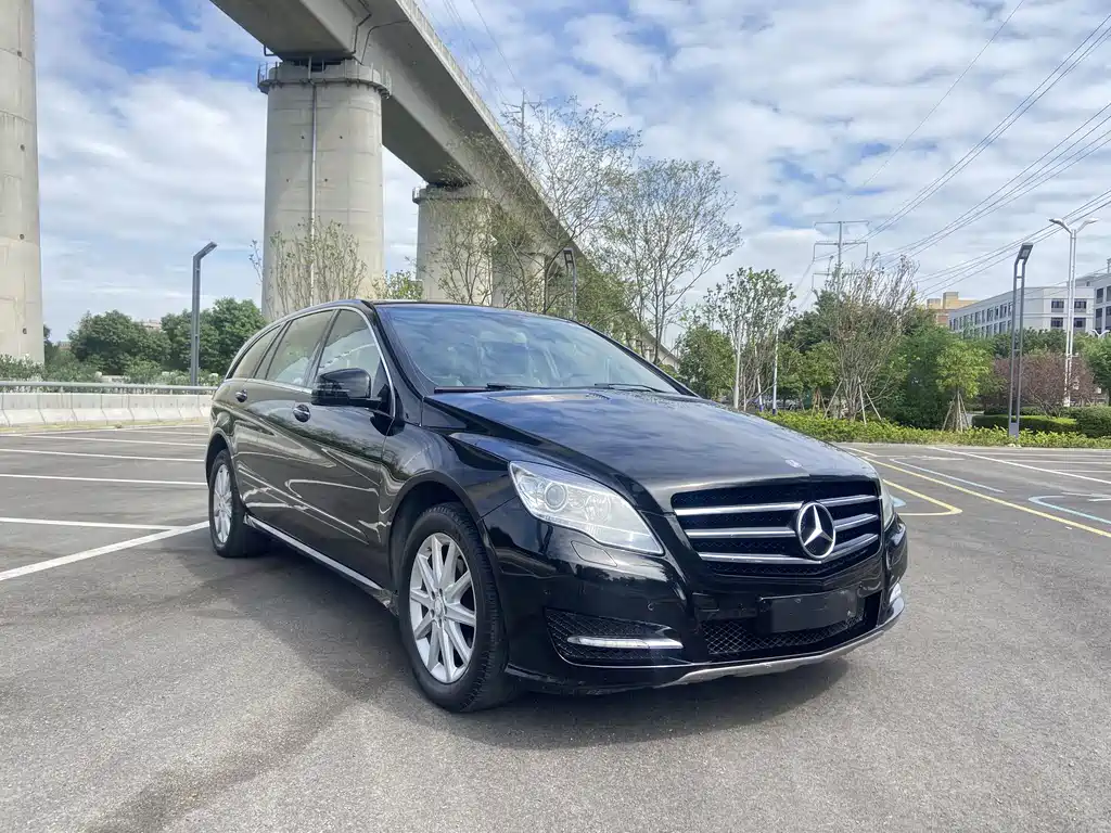Mercedes-Benz R 2011 R 350 L 4MATIC