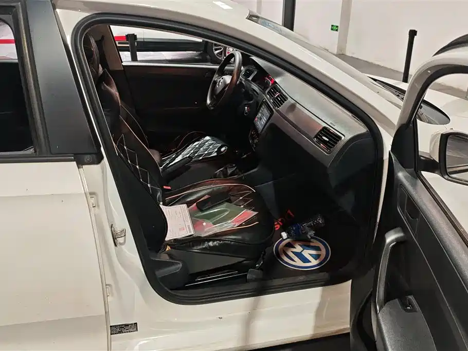 Volkswagen Santana 2019 1.5L AT VI