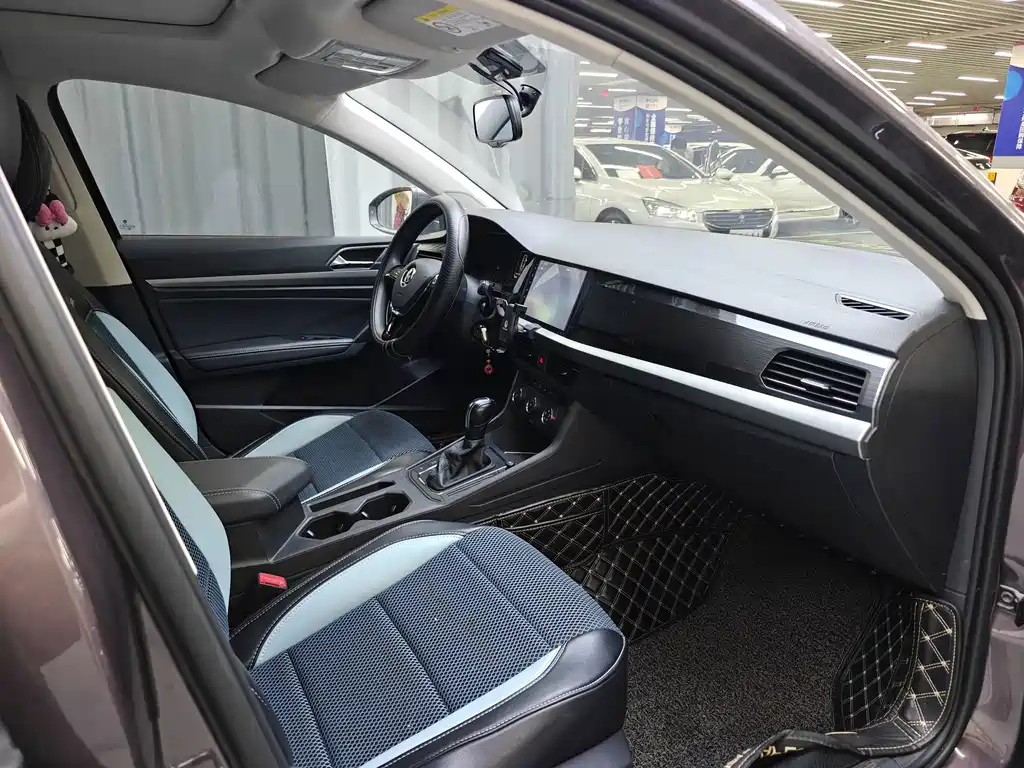 Volkswagen Lavida — миниатюра 13