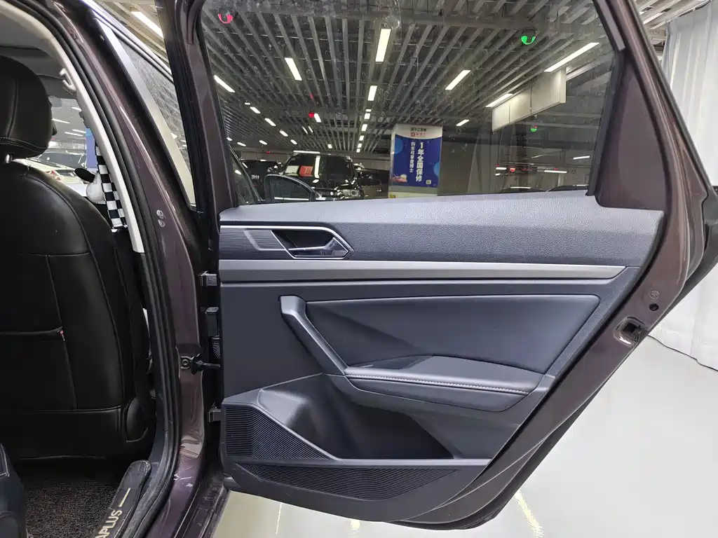 Volkswagen Lavida — миниатюра 18