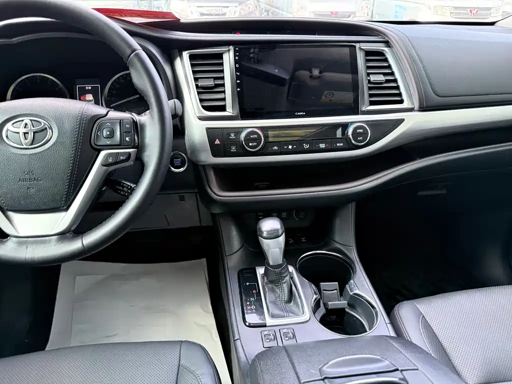 Toyota Highlander — миниатюра 15