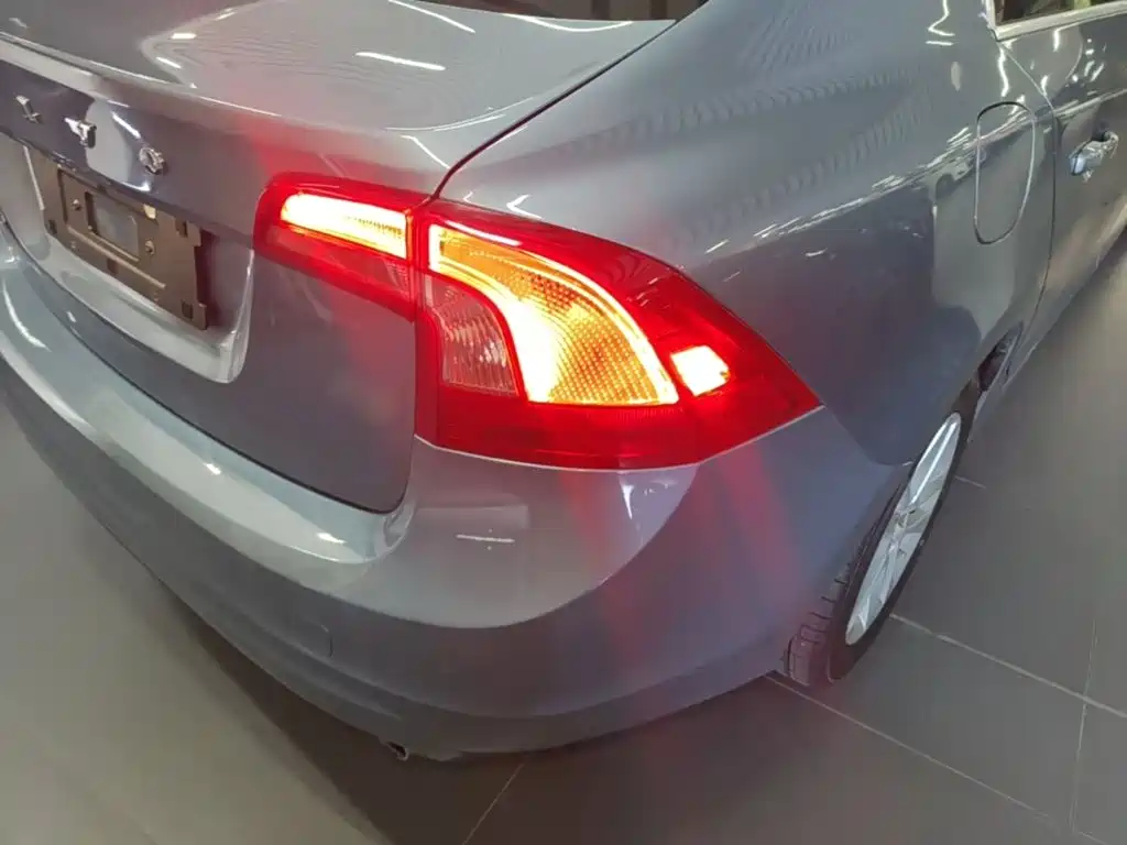 Volvo S60 — миниатюра 8