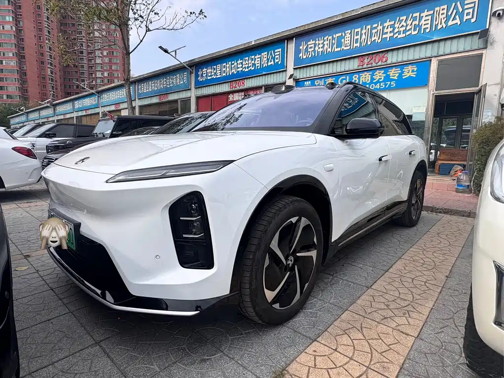NIO ES6