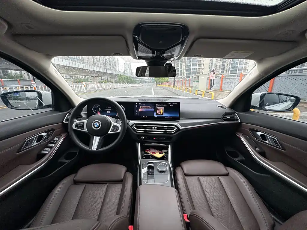 BMW 3 Series — миниатюра 8