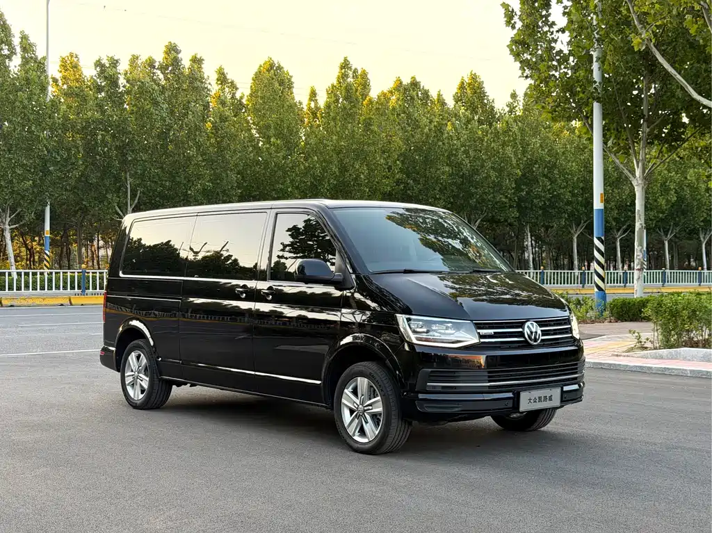 Volkswagen Caravelle — миниатюра 3