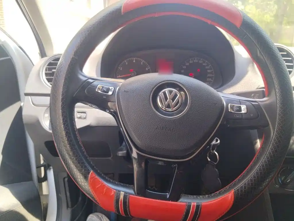 Volkswagen Jetta — миниатюра 11