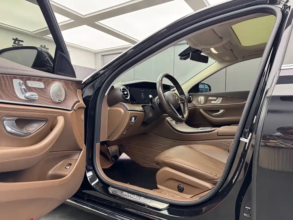 Mercedes-Benz E-Class E 2023 E 300 L Luxury