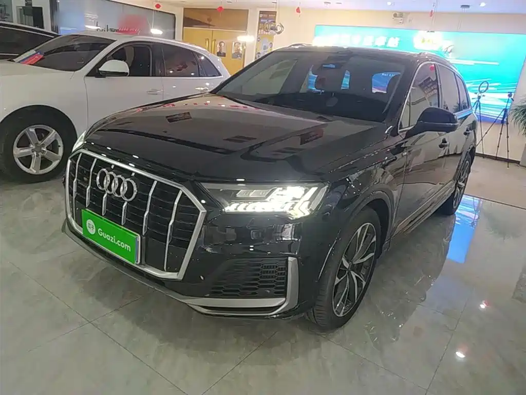 Audi Q7 2021