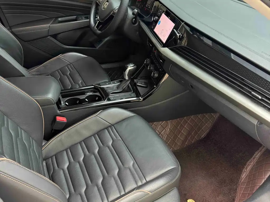 Volkswagen Passat 2019 330TSI Elite VI