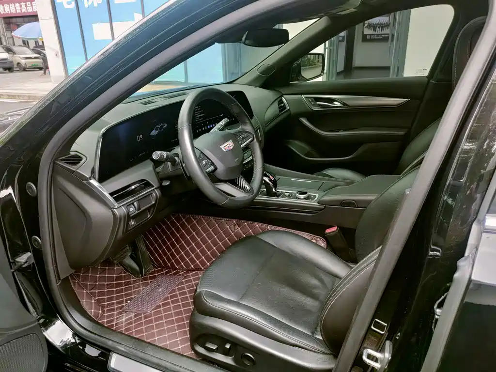 Cadillac CT5 — миниатюра 14