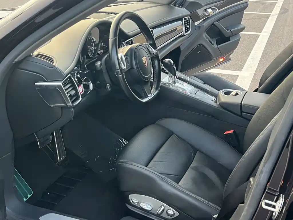 Porsche Panamera — миниатюра 7