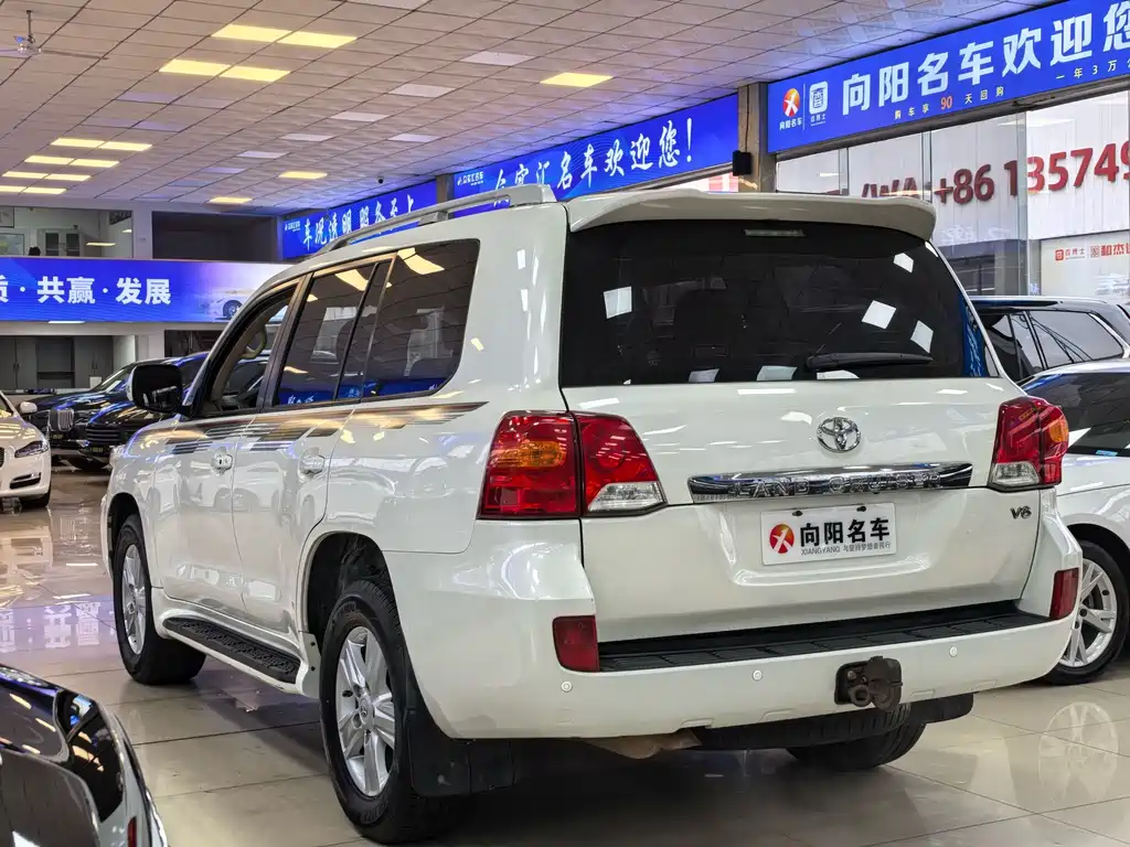 Toyota Land Cruiser — миниатюра 5