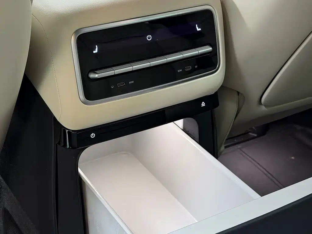 Li Auto Li L9 — миниатюра 15
