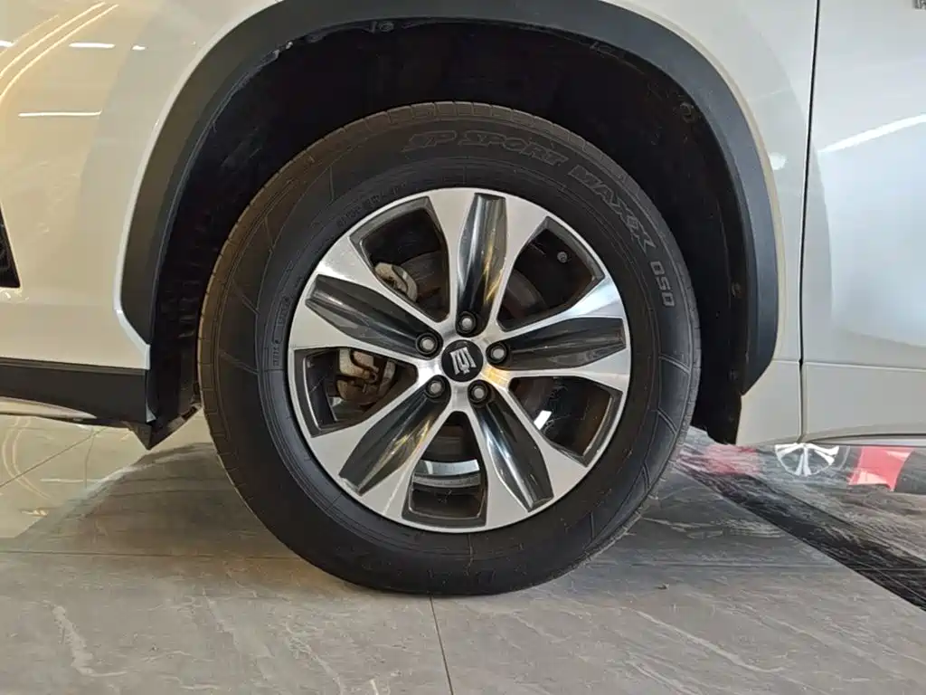 Toyota Crown Kluger — миниатюра 23