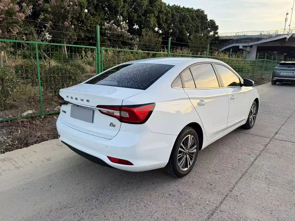 Roewe i5 — миниатюра 16