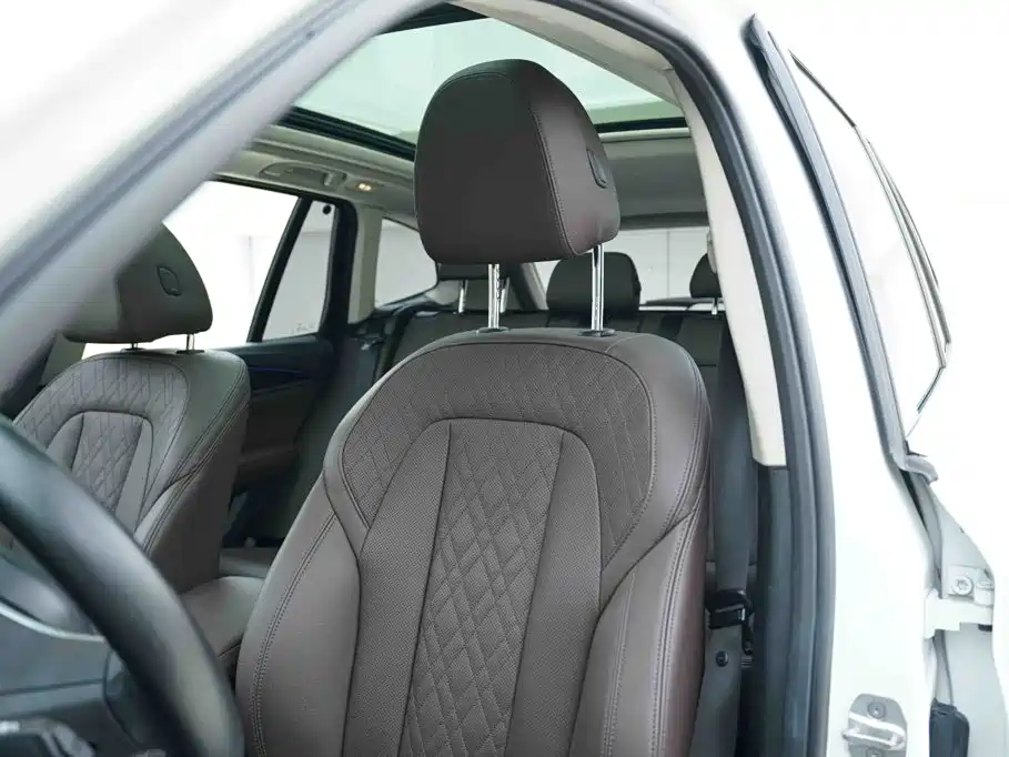 BMW X3 — миниатюра 12