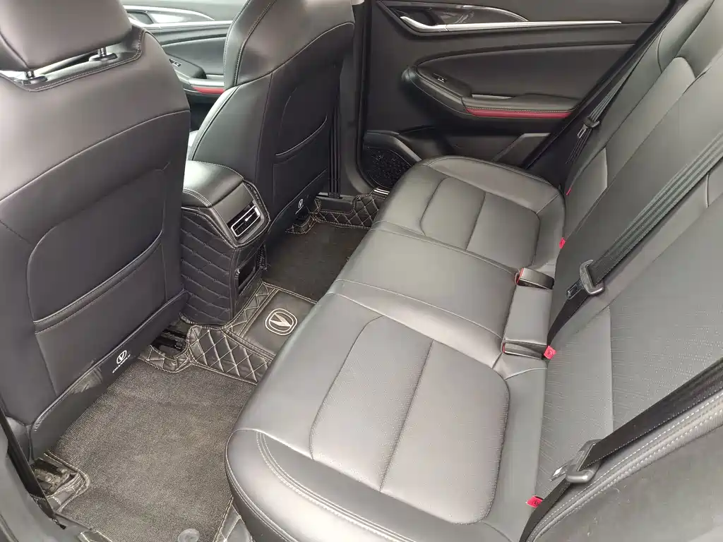 Changan Eado — миниатюра 5