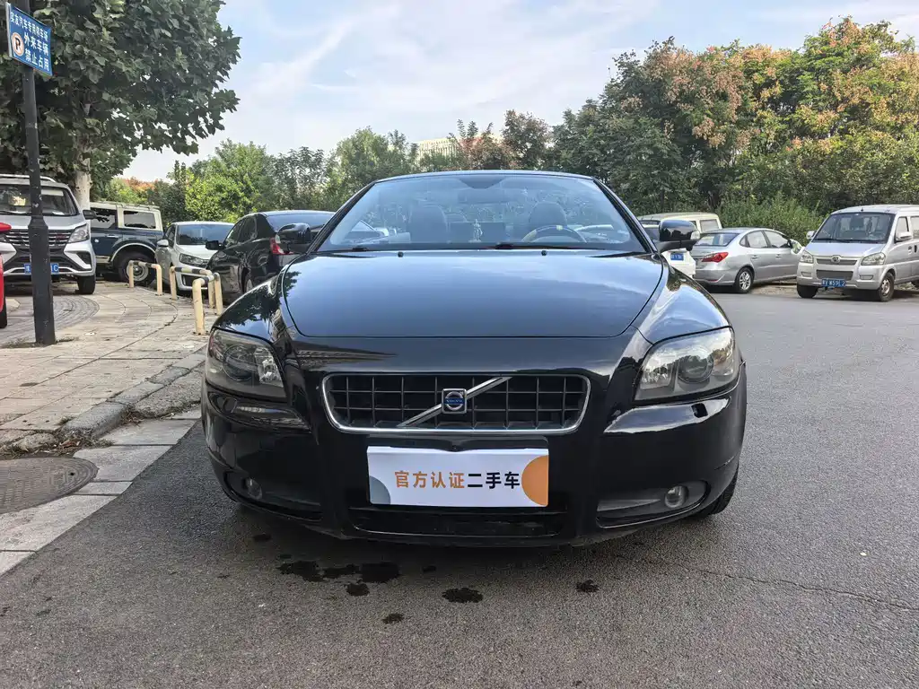 Volvo C70 — миниатюра 2