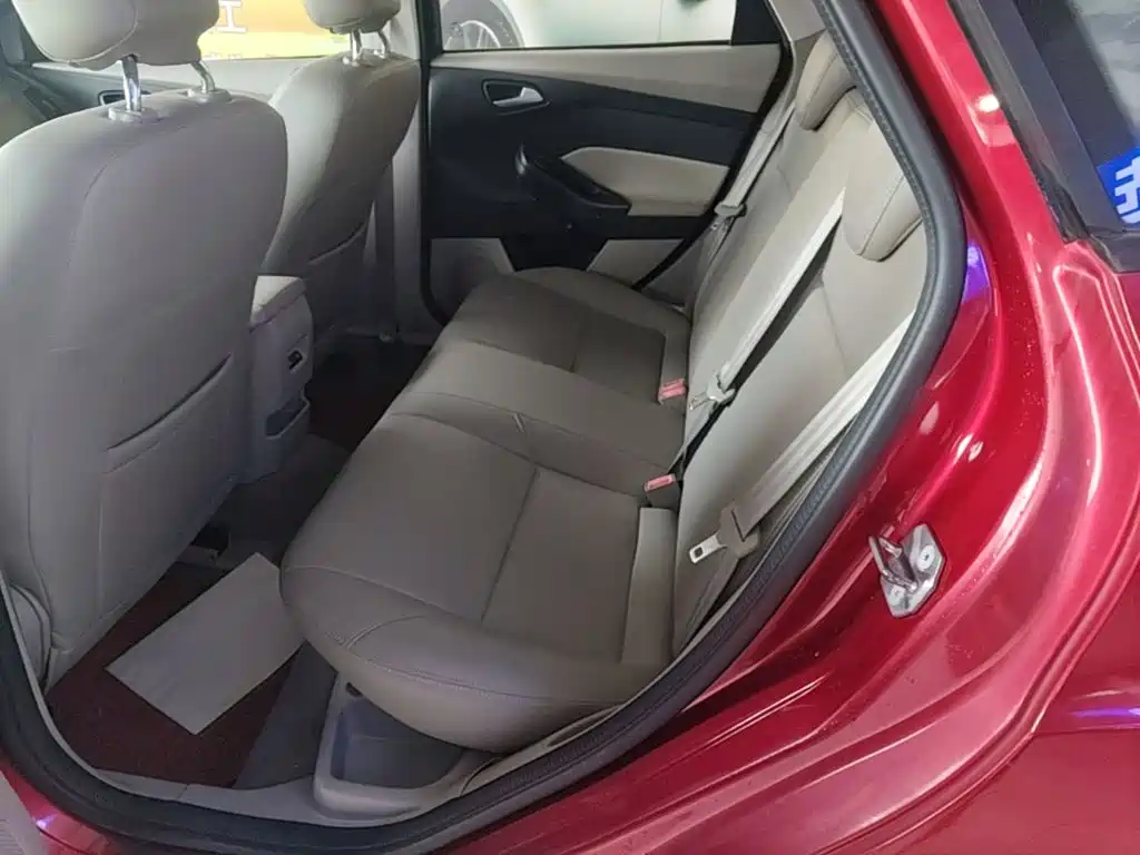 Ford Focus — миниатюра 17