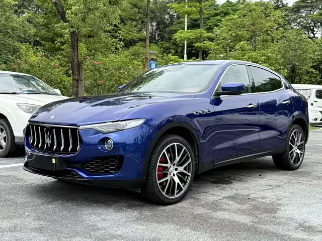 MASERATI LEVANTE 2017