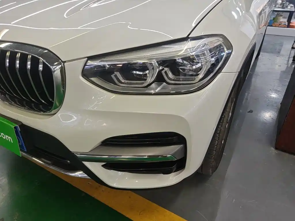 BMW X3 — миниатюра 24