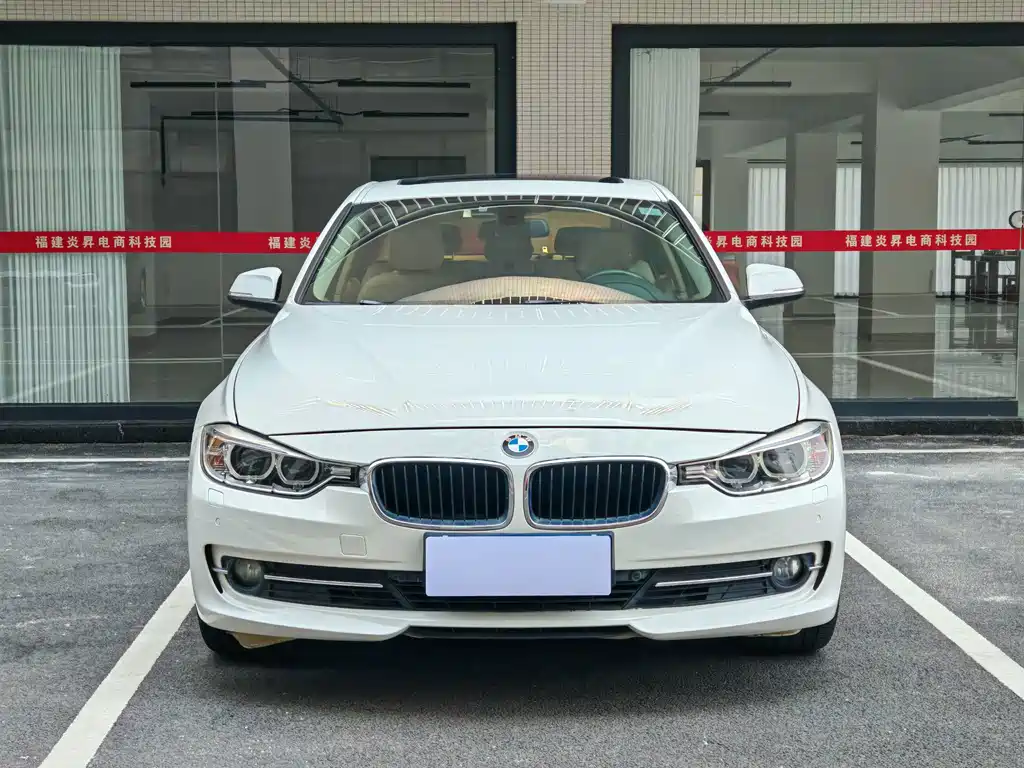 BMW 3 Series — миниатюра 2