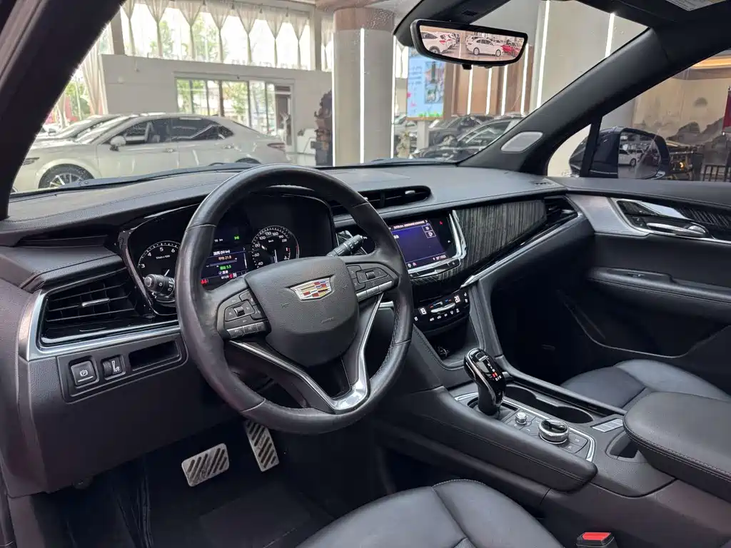 Cadillac XT6 — миниатюра 13
