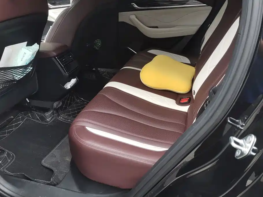 Geely Xingyue L — миниатюра 11