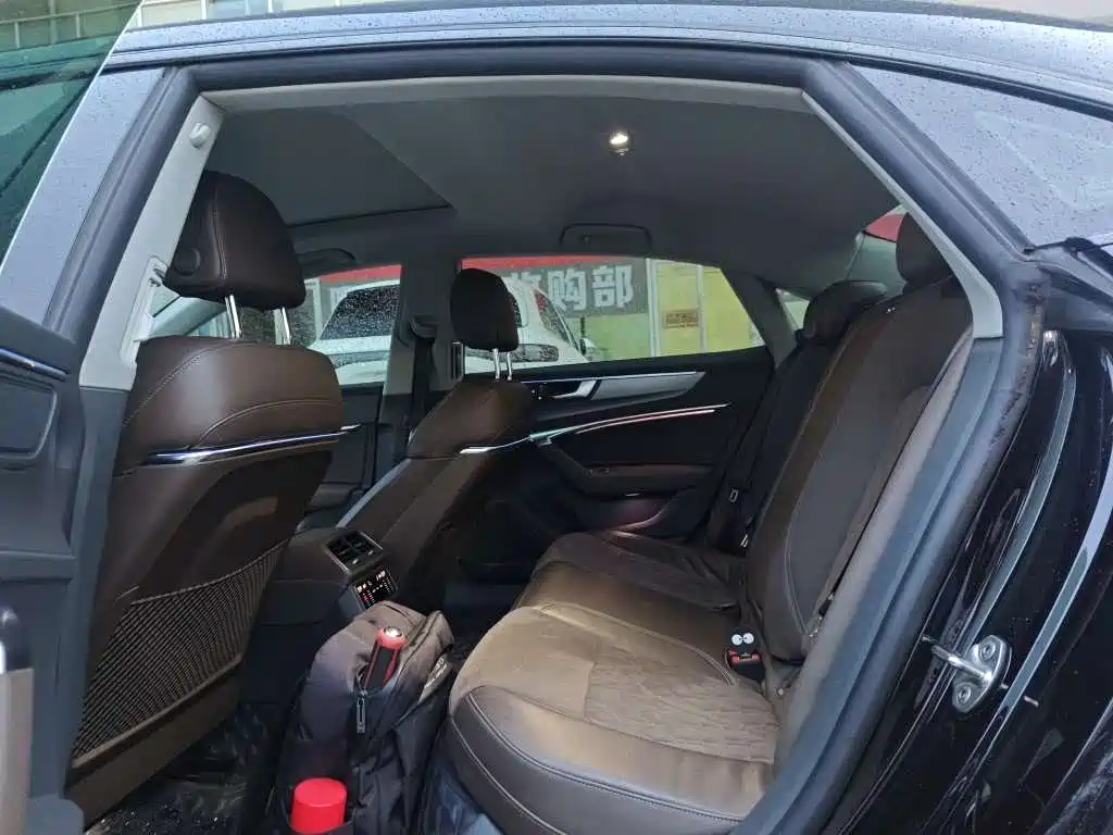 Audi A7L — миниатюра 7