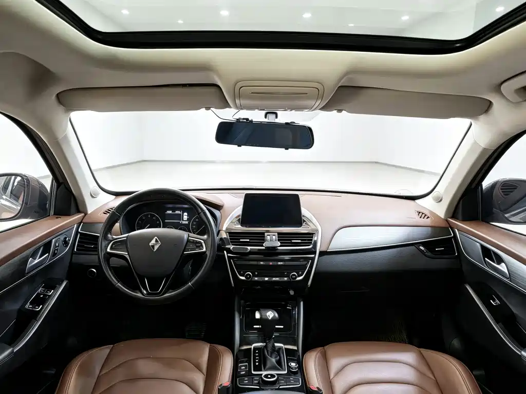 Borgward BX5 — миниатюра 5