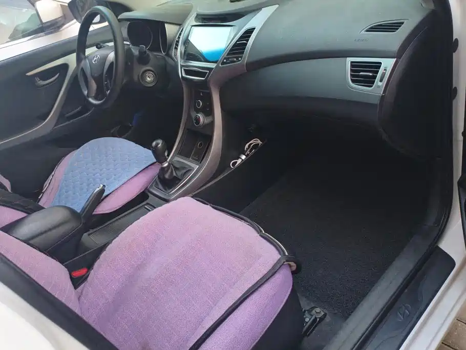 Hyundai Elantra Langdong — миниатюра 8