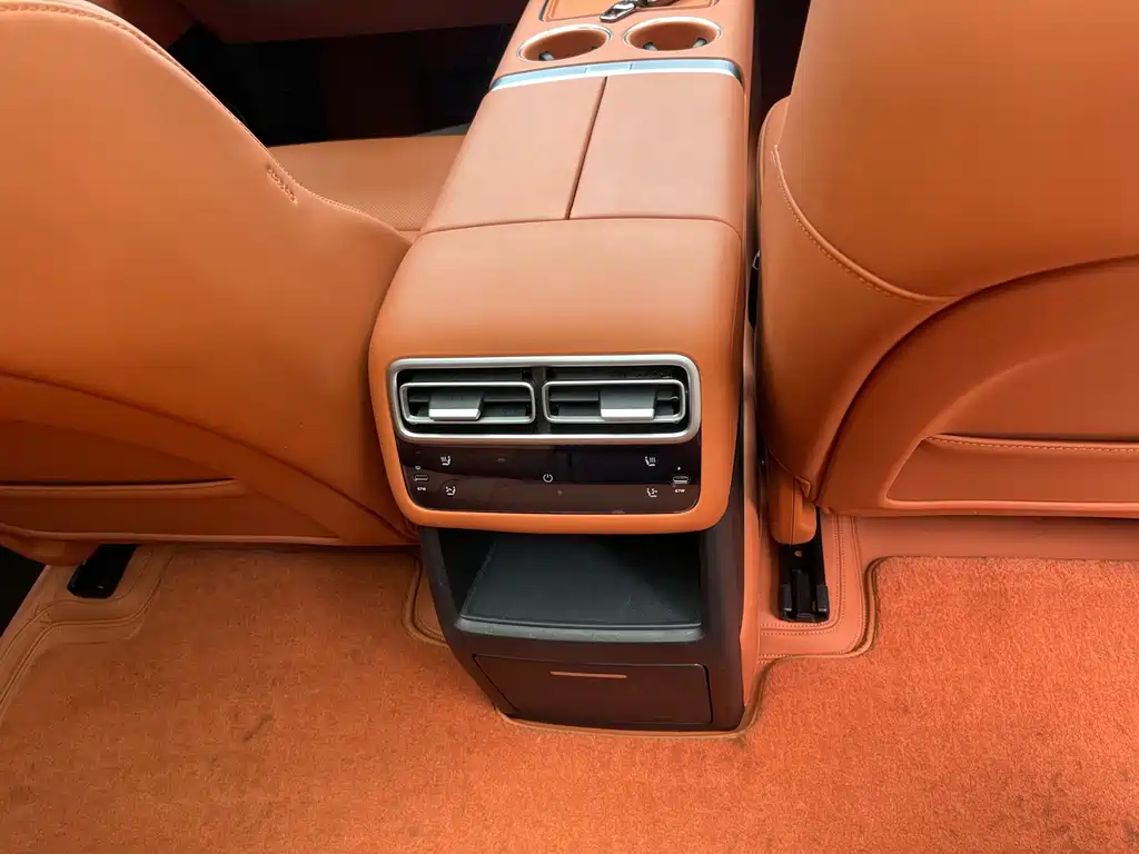 Li Auto Li L6 — миниатюра 11