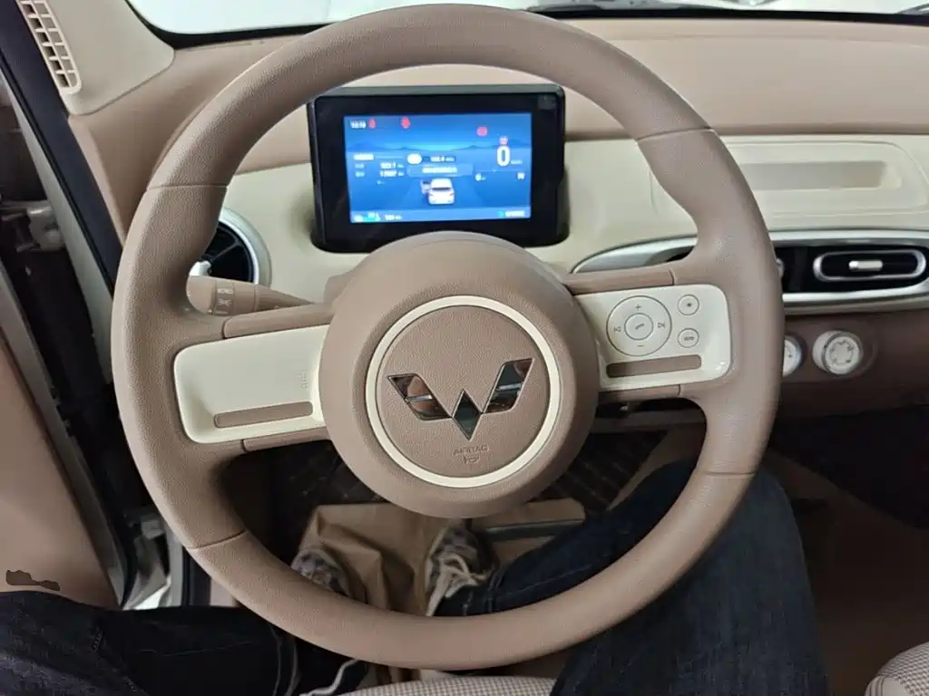 Wuling MINIEV — миниатюра 11