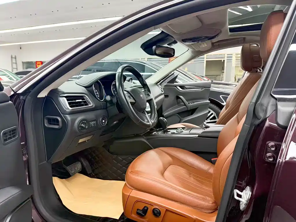 Maserati Ghibli — миниатюра 7