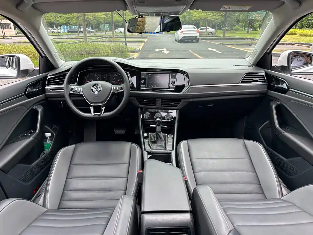 Volkswagen Sagitar — миниатюра 8