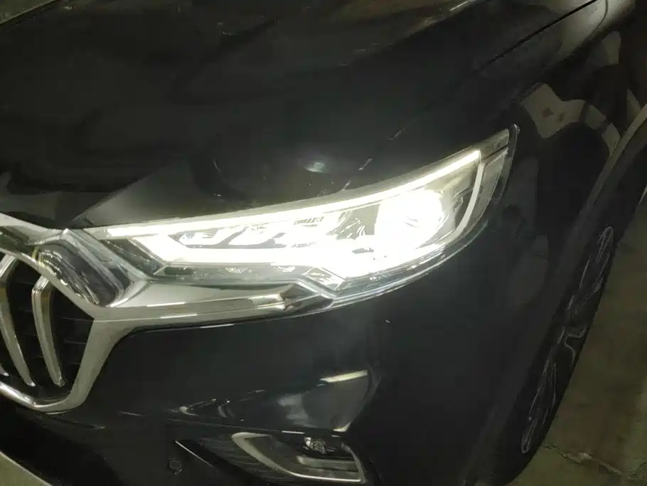 Hongqi HS5 2022 2.0T