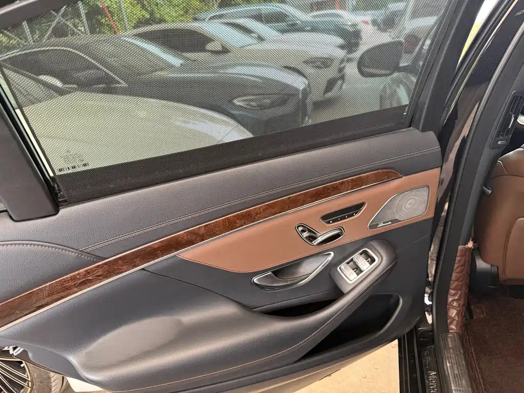 Mercedes-Benz S-Class — миниатюра 14
