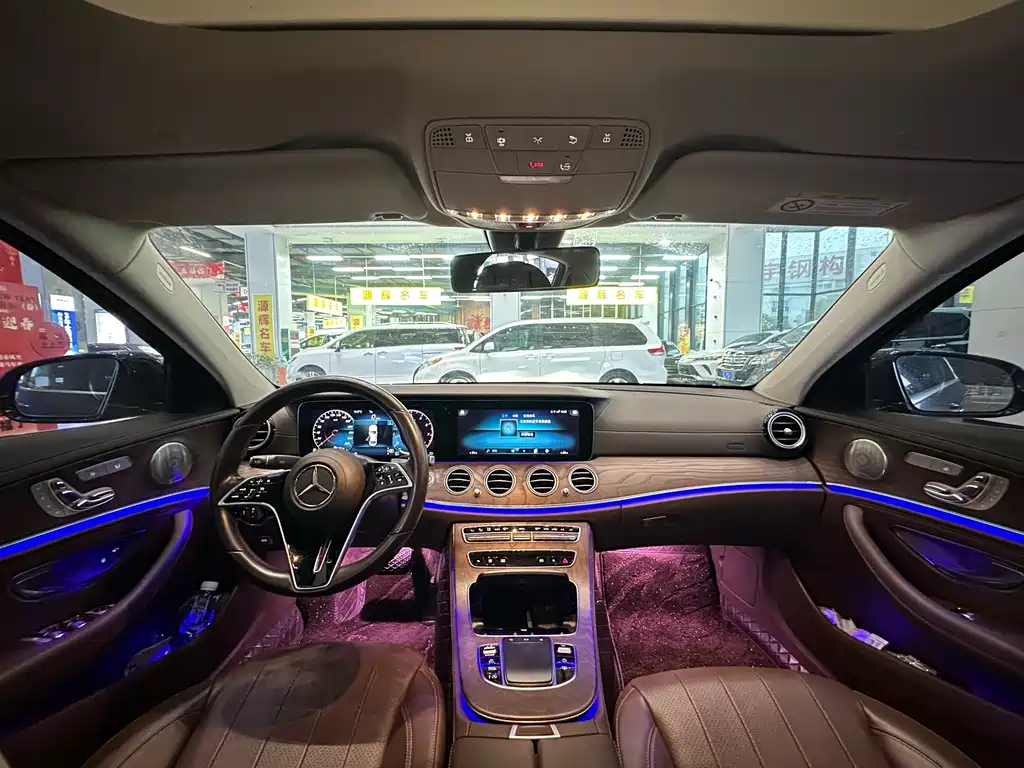 MERCEDES-BENZ E CLASS