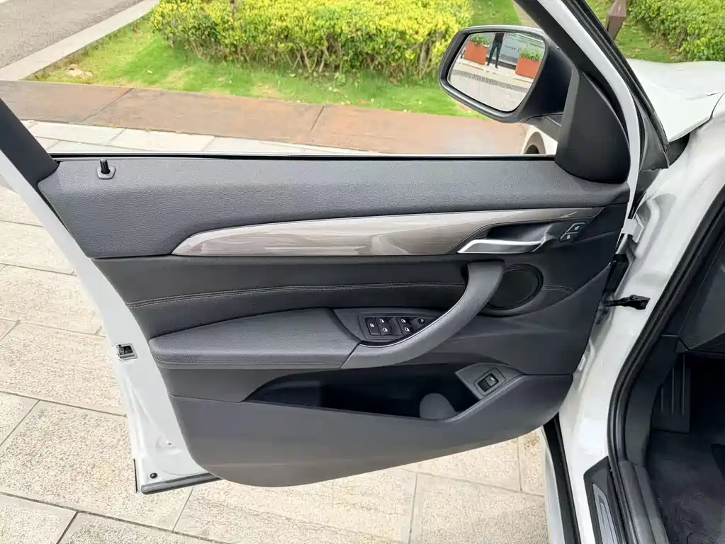BMW X1 — миниатюра 31
