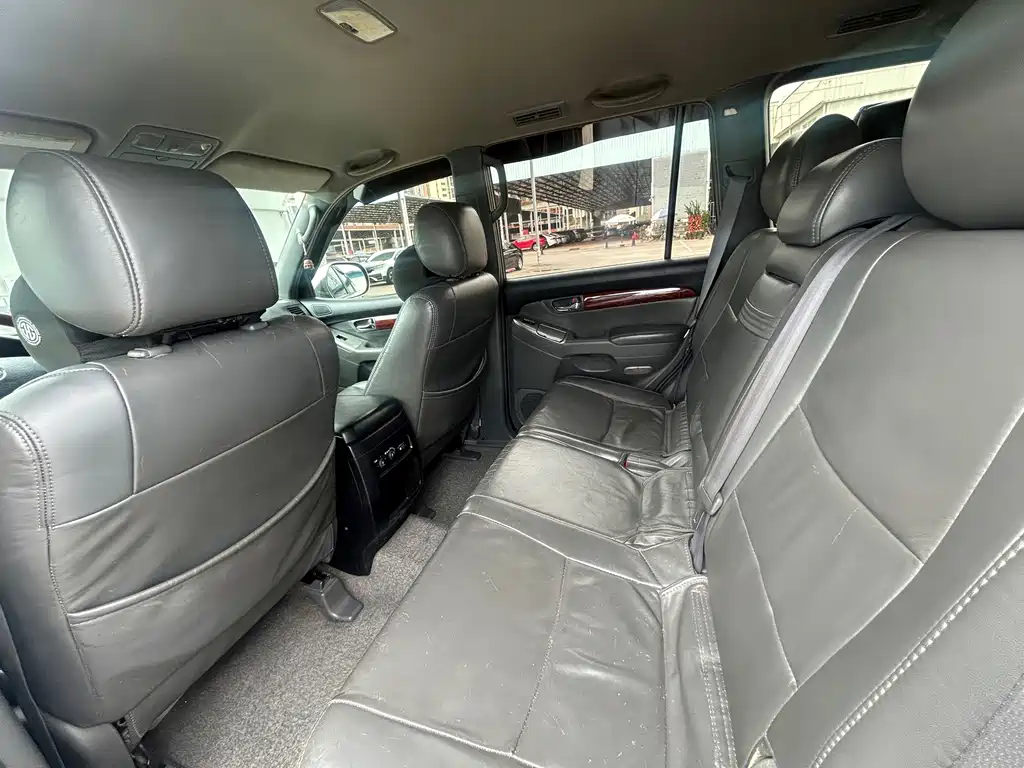 Toyota Prado (Import) — миниатюра 10