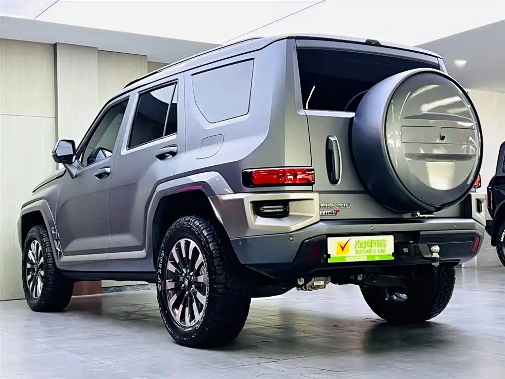 TANK TANK 700 NEW ENERGY