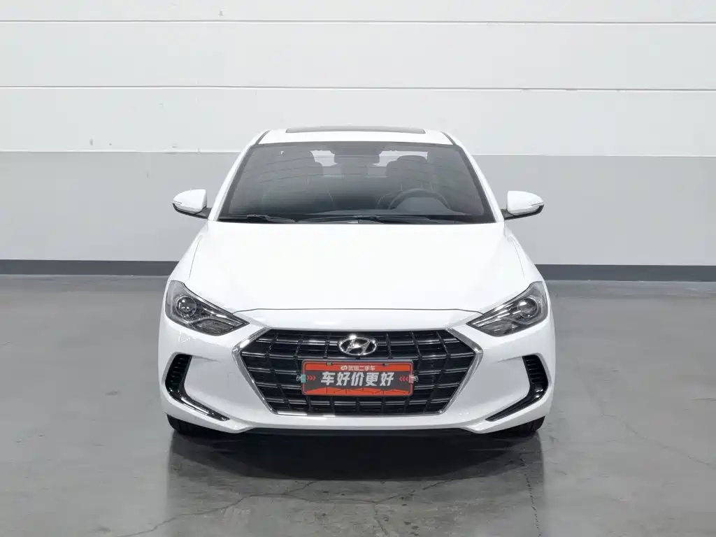 Hyundai Elantra — миниатюра 3