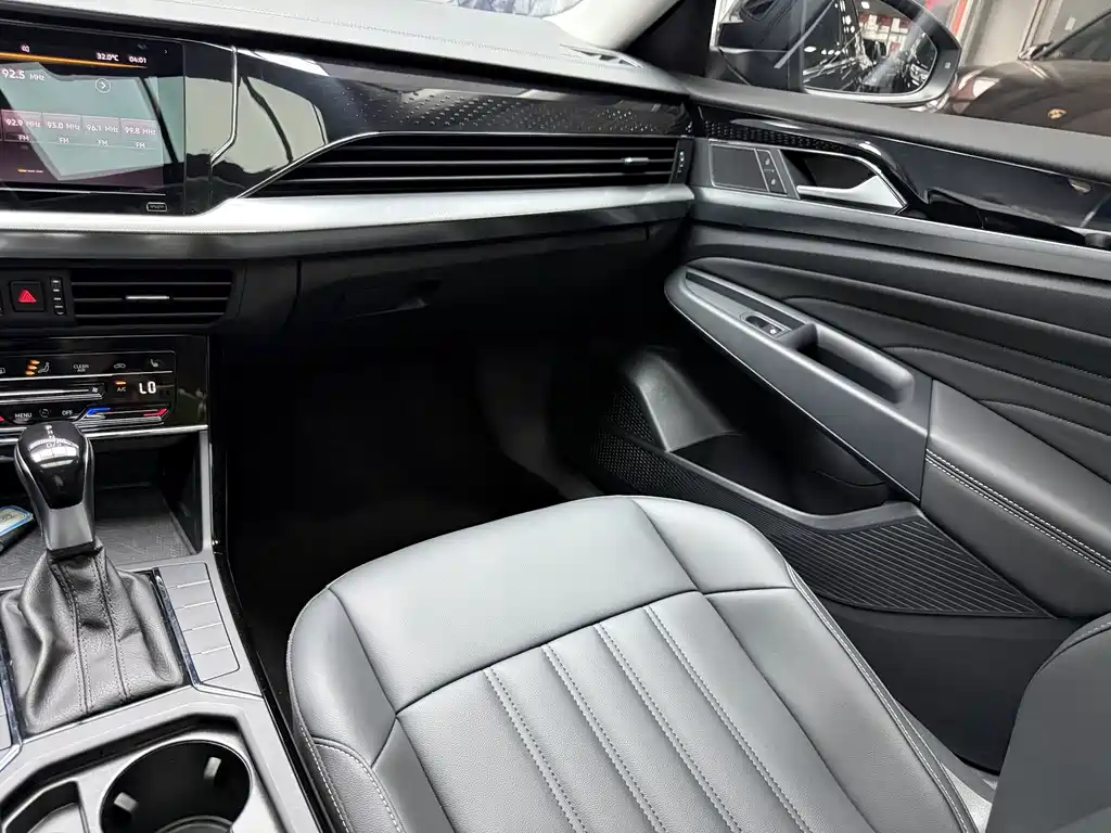 Volkswagen Passat — миниатюра 16