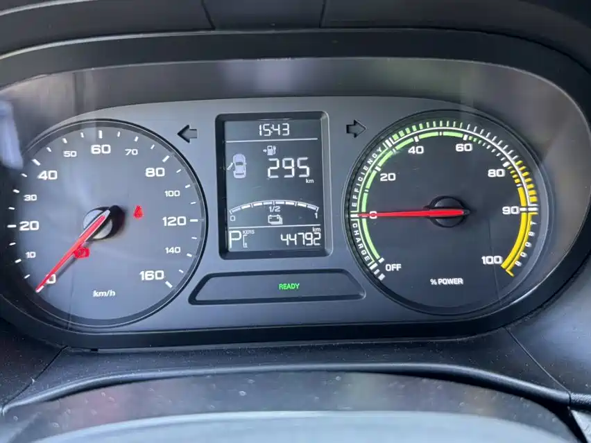 Roewe Clever — миниатюра 3