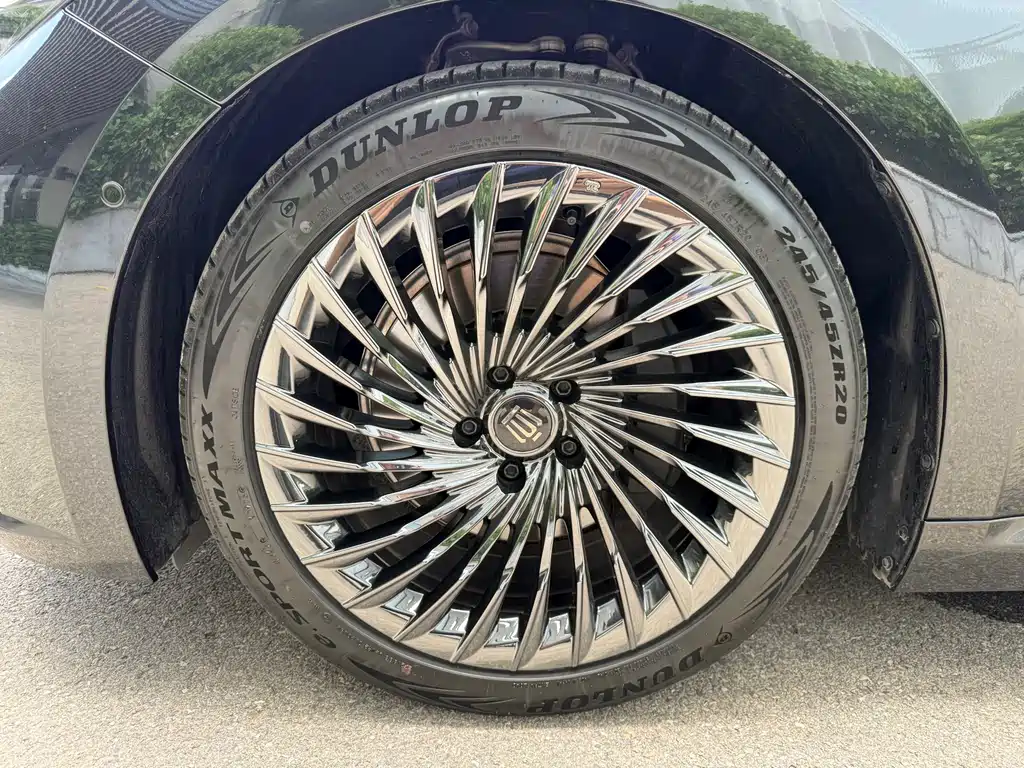 Toyota Crown (Import) — миниатюра 15