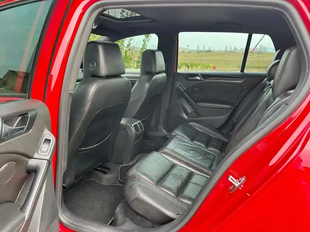 Volkswagen Golf GTI GTI 2012 2.0TSI GTI